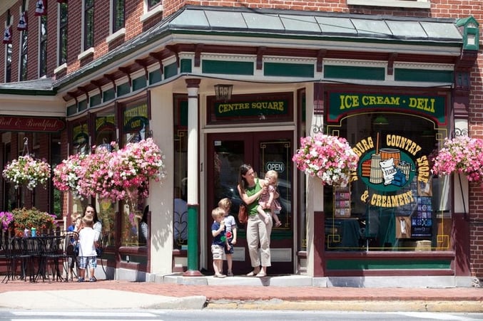 the best ice cream in the country at the Strasburg Creamery in Centre Square